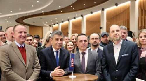 (VIDEO) Drejtuesit e koalicionit VLEN: Vitin 2024 po e përfundojmë me ndryshimin e madh