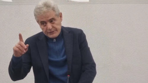 Ahmeti: Ligji i gjuhës shqipe është larë me gjak, hajt ndryshojeni!