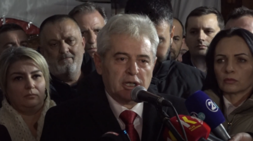 (VIDEO) Ahmeti: Mos punoni “nën rrogoze” për ta dëmtuar gjuhën shqipe