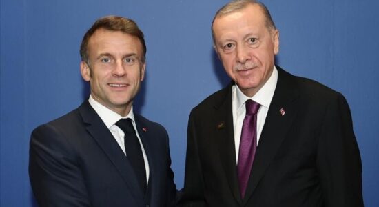 Erdoğan dhe Macron bisedojnë në telefon, fokusi mbi Sirinë dhe marrëdhëniet dypalëshe