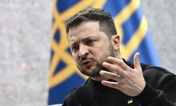 Zelensky: Vetëm vendosmëria mund t’i japë fund luf’tës së Rusisë në Ukrainë