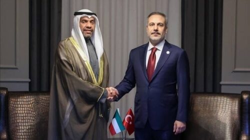 Kryediplomati turk dhe ai i Kuvajtit diskutojnë zhvillimet në Siri