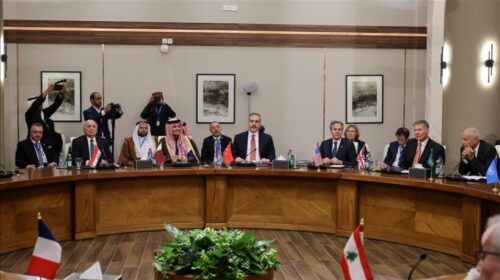 Fidan në takimin në Jordani: Turqia do të vazhdojë të jetë “krah për krah” me popullin sirian