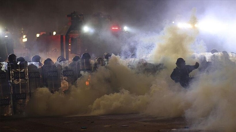 Gjeorgji, 298 të arre’stuar dhe 143 policë të plag’osur në protestat kundër pezullimit të negociatave me BE-në