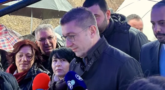 (VIDEO) Mickoski kërkon falje në emër të Limanit, fëmijët janë prioriteti ynë