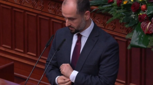 Murtezani: Askund nuk kam deklaruar se VLEN do ta lëshojë qeverinë nëse nuk bëhen ndryshimet kushtetuese këtë vit