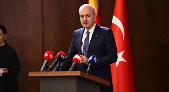 Kurtulmuş: Midis popujve të Maqedonisë së Veriut dhe Türkiyes ekzistojnë “ura të forta historike”