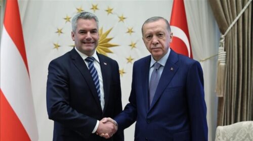 Presidenti turk dhe kancelari austriak diskutojnë të ardhmen e Sirisë dhe kthimin e refugjatëve