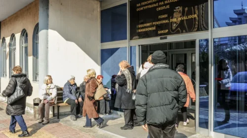 (VIDEO) Keqpërdorime te fondi pensional, mbi 200 persona kanë marrë paga pa shkuar në punë