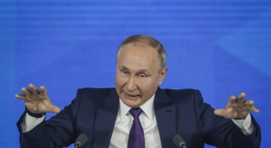 ‘Rusia është e hapur për bisedime’, Putin: Jam gati për negociata, por jo me Zelensky