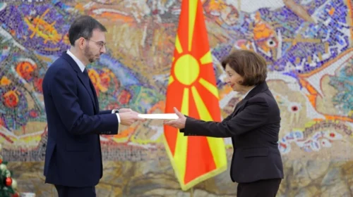 Siljanovska-Davkova i pranoi letrat kredenciale të ambasadorit të sapoemëruar të Republikës së Italisë