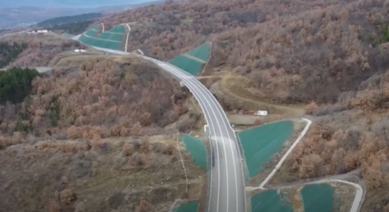 (VIDEO) Hapja e autostradës Stracin – Kriva Pallankë nxiti polemika mes pushtetit dhe opozitës