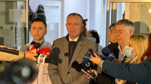 (VIDEO) Taravari porosit mjekët: Trajtoni më shumë pacientë në shëndetësinë sekondare