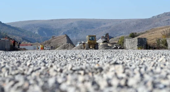 Bullgaria i ofron marrëveshje Maqedonisë së Veriut për tunelin hekurudhor tejkufitar