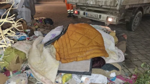 “Higjiena komunale”: Ngriten 55 metra kub mbetje nga deponitë e egra në Çair dhe Qendër