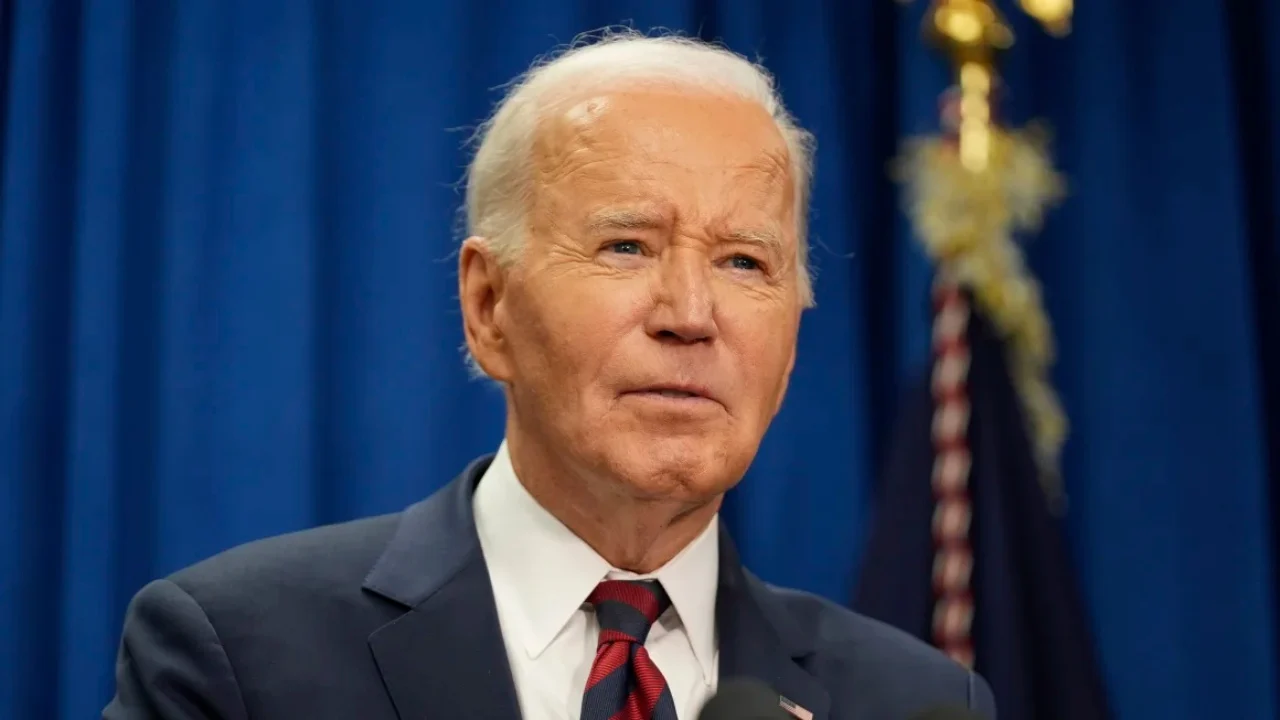 Biden firmos për herë të fundit para se të lërë zyrën, zyrtarizon faljen për Faucin dhe gjeneralin që e quajti Trumpin fash’ist