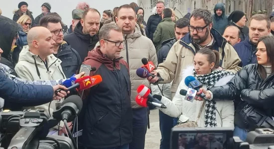 Deanoski: Çdo përpjekje e Qeverisë apo partive politike që të dëshmojnë se ka politikë në protesta apo në punën e Sindikatës do të jetë e kotë