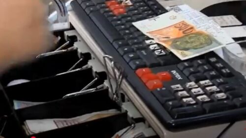 (VIDEO) Çmime të larta, më pak punë! Qytetarët bojkotuan marketet