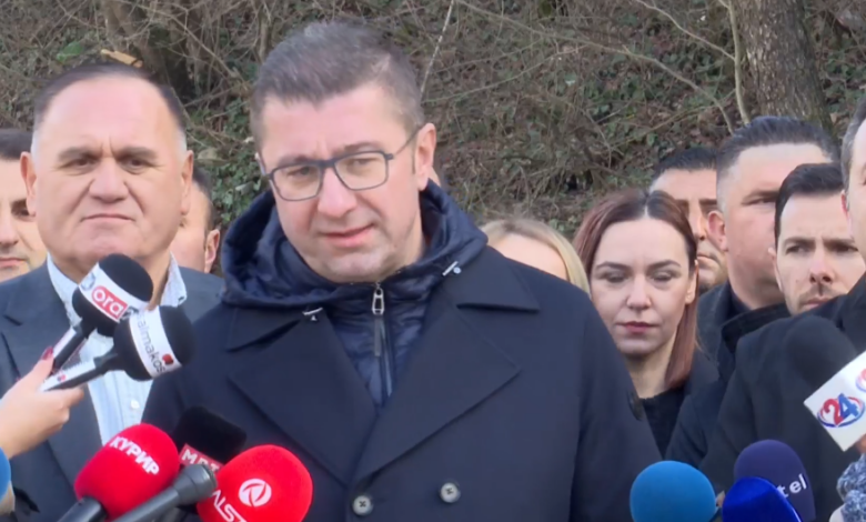 Mickoski: Kjo ditë është shumë e rëndë për Maqedoninë, institucionet të kryejnë detyrat!