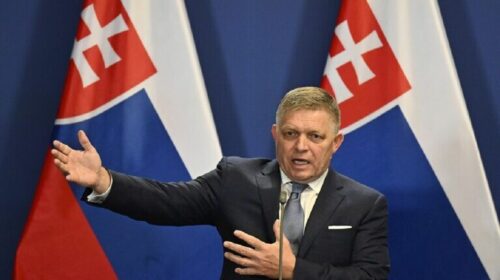 Protestat në Sllovaki, kryeministri sllovak Fico refuzon thirrjet për dorëheqjen e tij