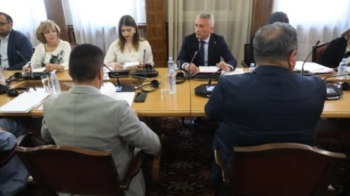 Seanca të katër komisioneve të Kuvendit