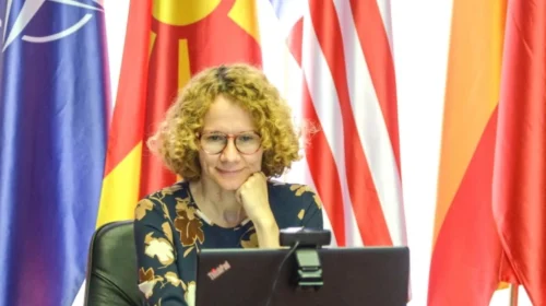 Shekerinska merr pjesë në Forumin për politikë të jashtme dhe sigurisë në Lituani