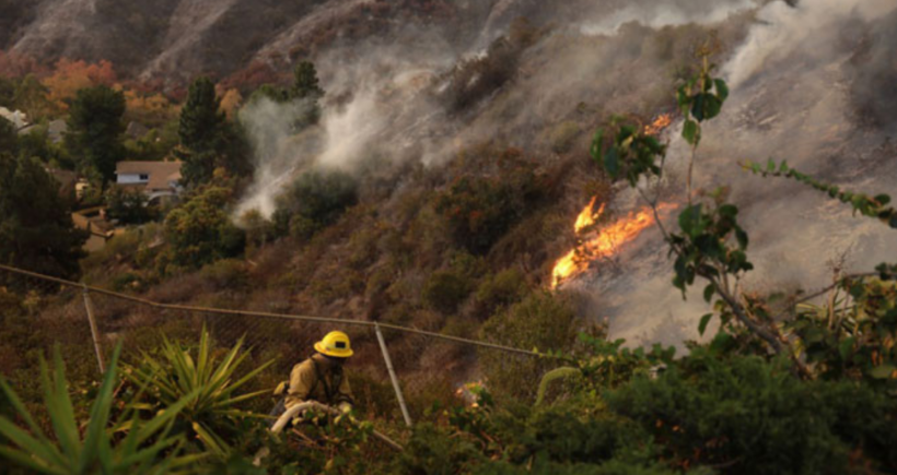 Tjetër vatër zja’rri në veri të Los Angeles, evakuohen 31.000 banorë