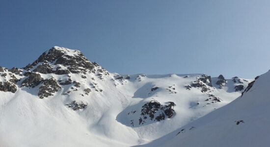 Në Malin Sharr shpëtohet një alpinist i lënduar çek