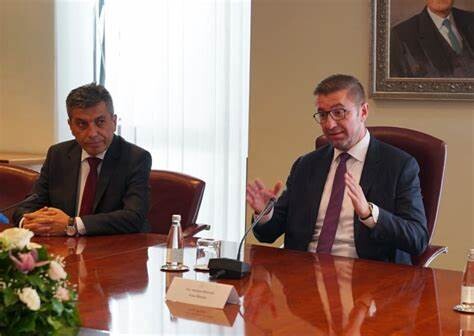 Mickoski dhe Mexhiti javën e ardhshme në Turqi në drekë private me presidentin Erdogan!