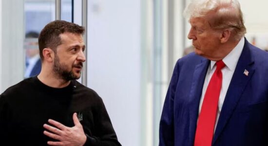 Trump përgëzon Zelenskyn përpara bisedimeve në Shtëpinë e Bardhë