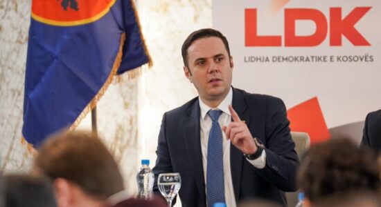 Abdixhiku: Zgjedhja e presidentit vetëm përmes konsensusit të gjerë politik