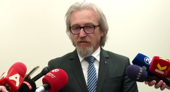 Limani: Kam përfunduar bashkëpunimin me VLEN-in