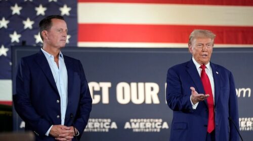 Trumpi e nënshkruan zyrtarisht urdhrin për postin e ri të Grenellit
