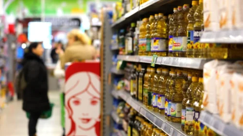 (VIDEO) Qeveria vendosi kufizim të marzhës për 100 grupe produktesh