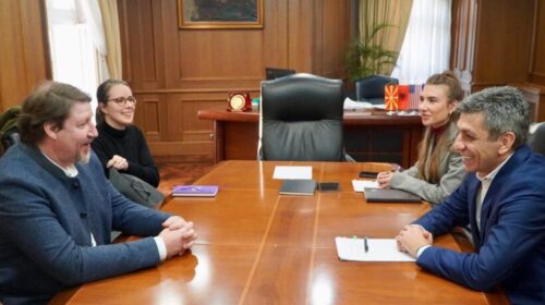 Zëvendëskryeministri i parë Izet Mexhiti takohet me eurodeputetin Thomas Waitz
