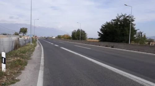 Komunikacioni po zhvillohet në kushte dimërore, nëpër rrugë kryesisht të thata