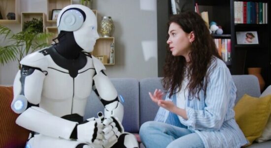 Inteligjenca artificiale që rivalizon plotësisht njerëzit do të arrijë në pesë deri në dhjetë vjet