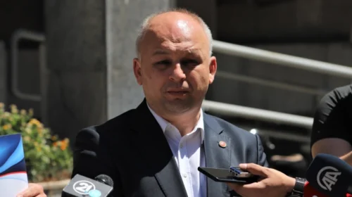 Iljas: Dërgova letër deri te Gashi, ku e informova se nuk pranoj të kryesoj me Komisionin për Politikë Sociale, është bërë padrejtësi ndaj Dautit