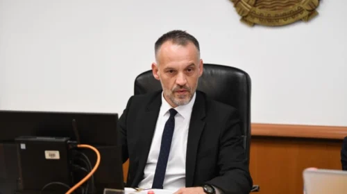 Fetai: Shpallni ato 8 kandidatura të dhuruara nga babadimri i Zajazit