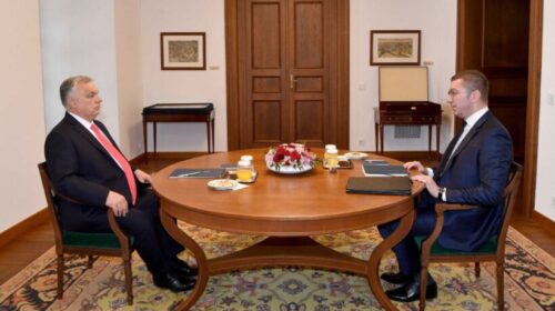(VIDEO) Orban dhe Mickoski mbështesin planin e Trampit për Ukrainën