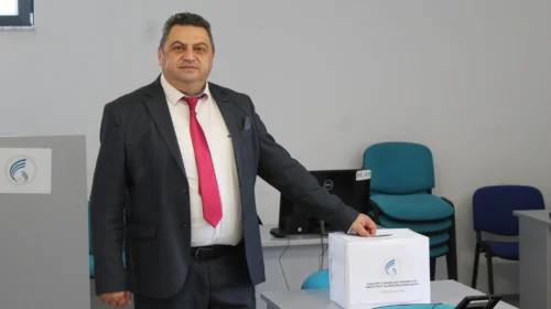 Fetaji do të jetë rektori i ri i Universitetit “Nënë Terezë” në Shkup