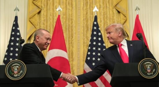 Erdoğan-Trump: Marrëdhëniet Turqi-SHBA do të avancojnë në një epokë të re