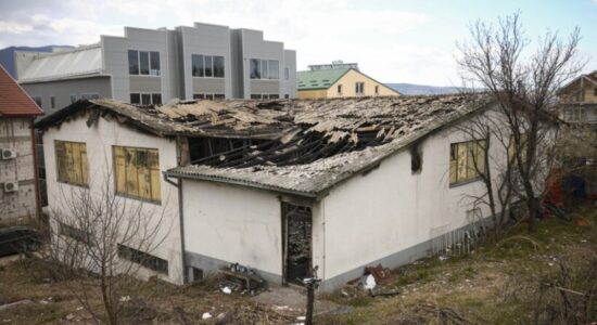 (VIDEO) Çairi, Gostivari dhe Manastiri ndajnë 4 milionë denarë për tragjedinë në Koçan