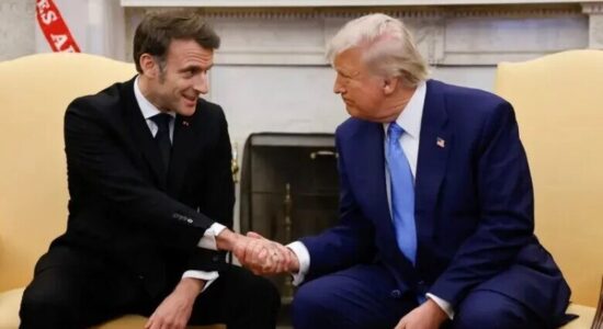 Macron: BE planifikon tarifa reciproke për çelikun dhe aluminin amerikan