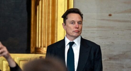 Musk i thotë kryediplomatit të Polonisë: Hesht, burrë i vogël