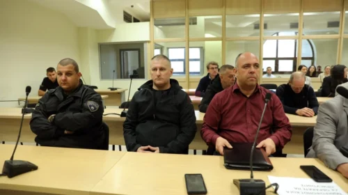Në shtëpinë e Bore Videskit, njërit prej të akuzuarve për vrasjen e Vanjës dhe Pançes, janë gjetur një pushkë gjuetie dhe fishekë për pistoletë