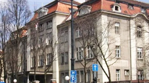 Dy nga të lënduarit nga zjarri në Koçan kanë arritur në mjekim në Zagreb