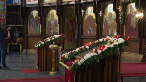 (VIDEO) Besimtarët e krishterë festojnë Pashkët, urojnë krerët e shtetit dhe partitë