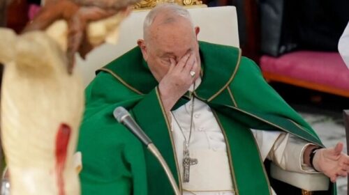Vatikani publikon zyrtarisht shkakun e vdekjes së Papa Françeskut