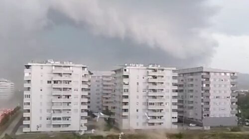 Kroacia përfshihet nga stuhi të fuqishme, dallgë deri në 6 metra në Adriatik